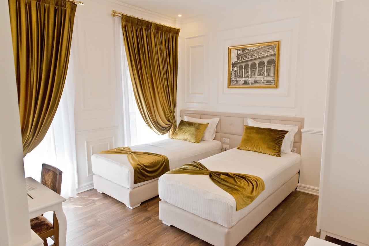 Eler Hotel Тирана Екстериор снимка